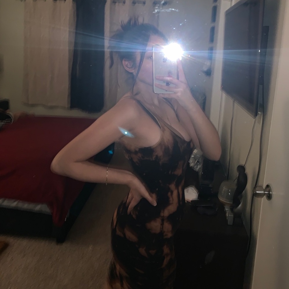 Dress - Picture 4 of 5